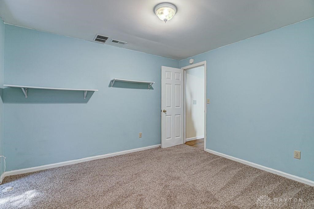 200 W Sycamore Street