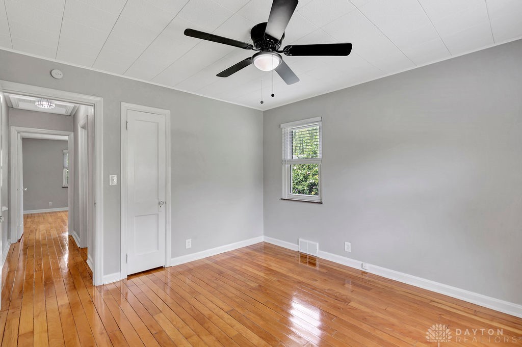 1475 Antoinette Avenue