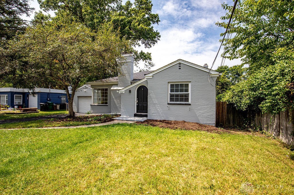 1475 Antoinette Avenue