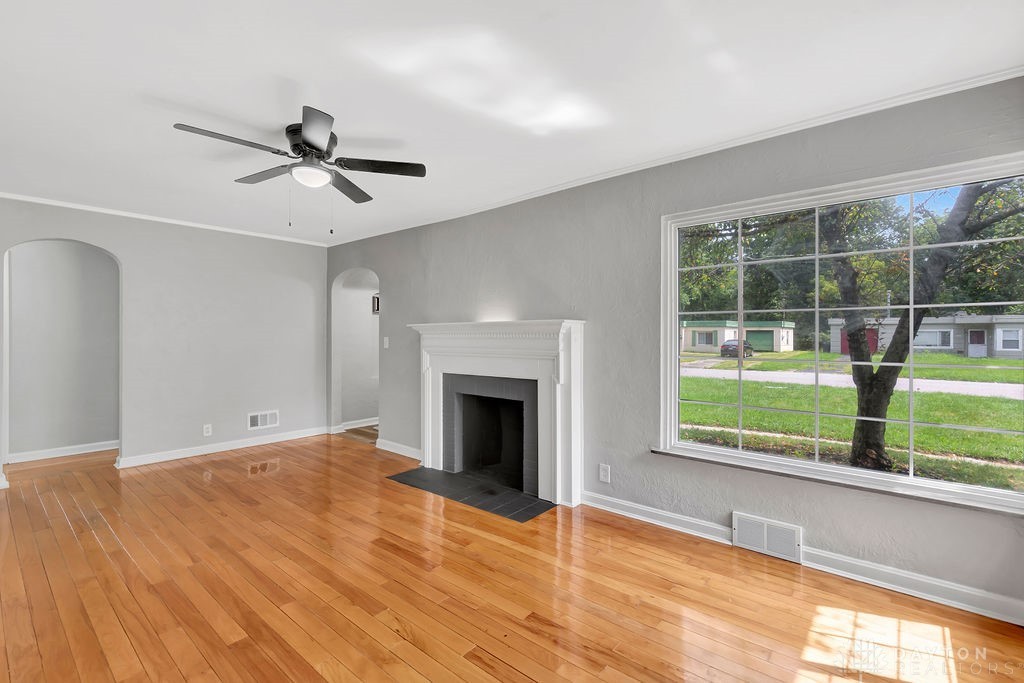 1475 Antoinette Avenue