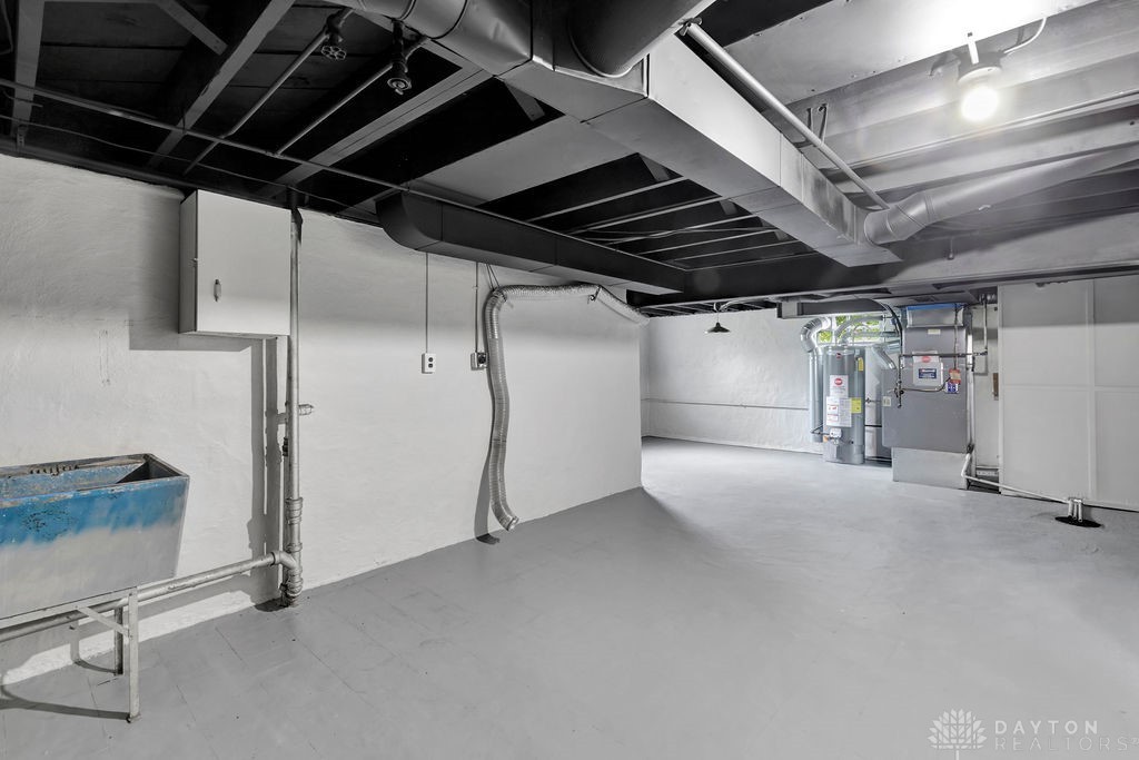 1475 Antoinette Avenue