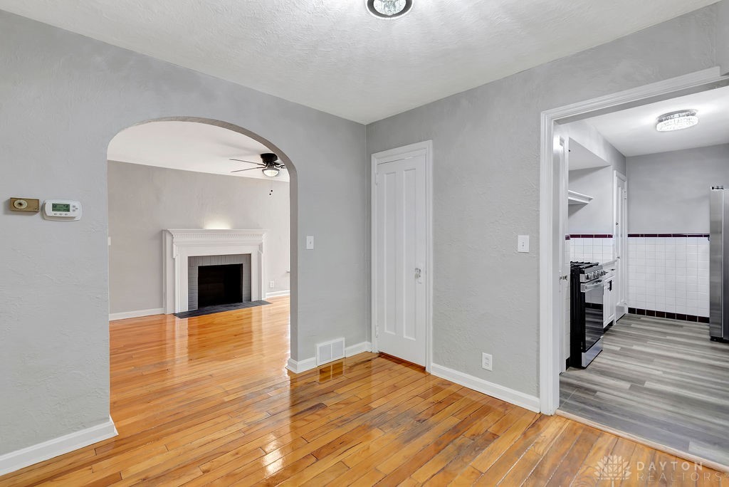 1475 Antoinette Avenue