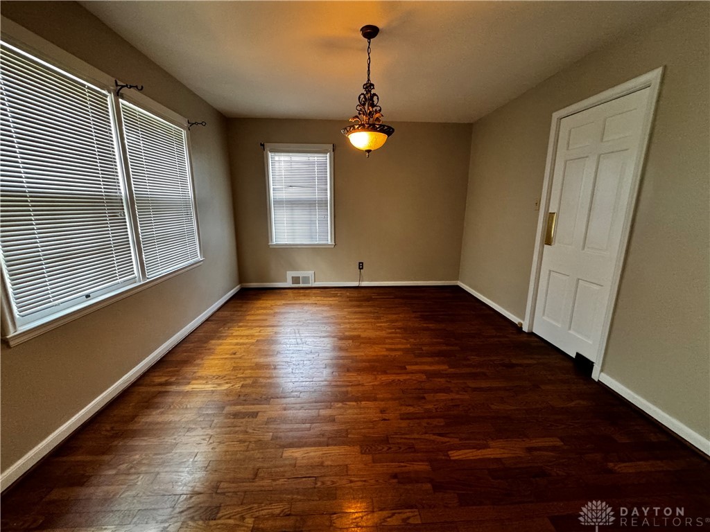 713 E Chestnut Street