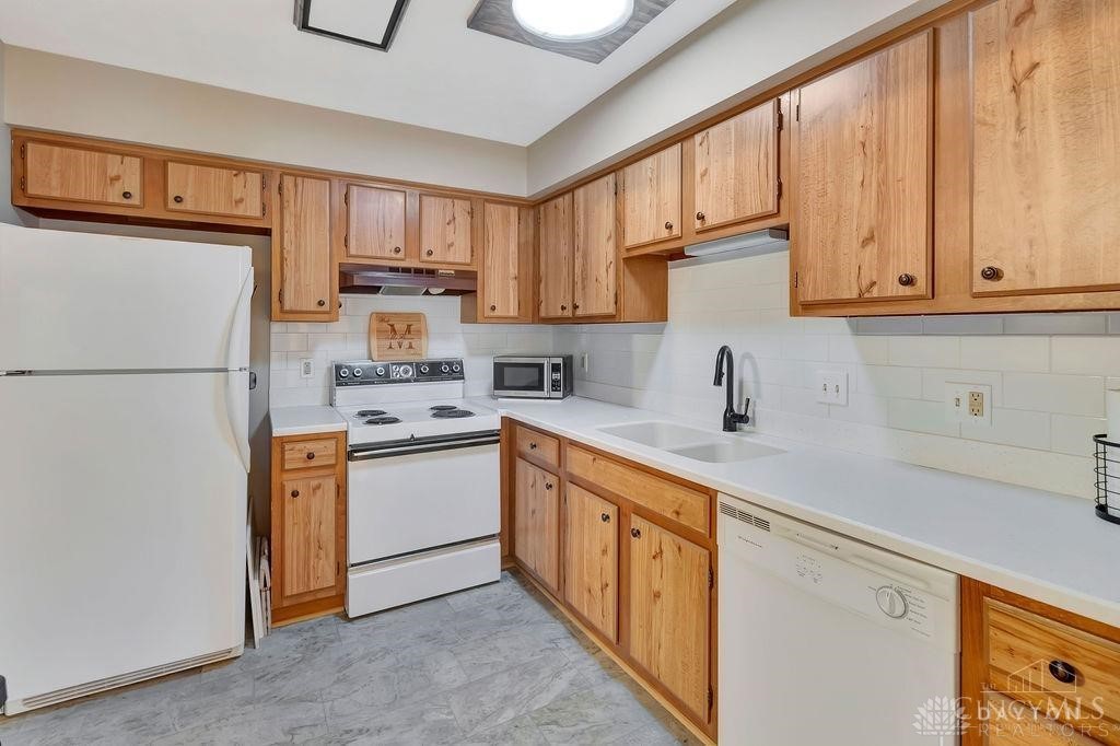 6135 Fairfield Road 21