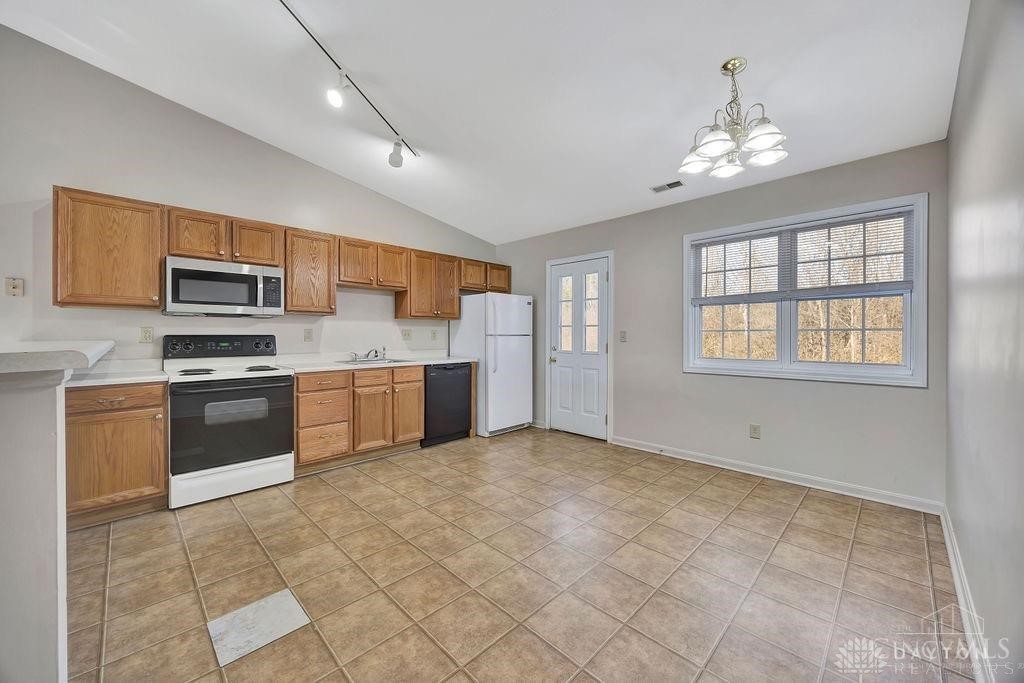 15 Indian Cove Circle