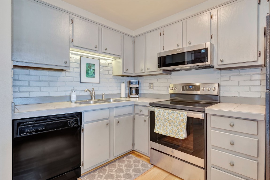 23055 Schussmark TRAIL