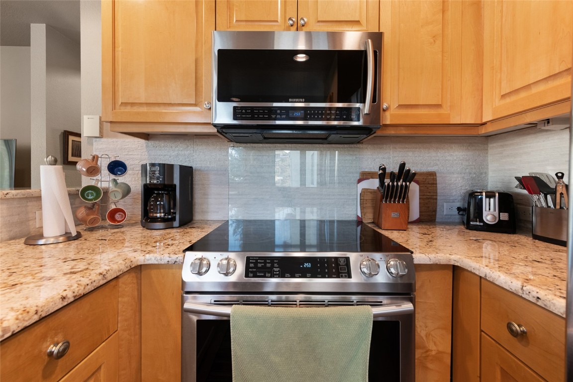 2700 Eagleridge DRIVE N23