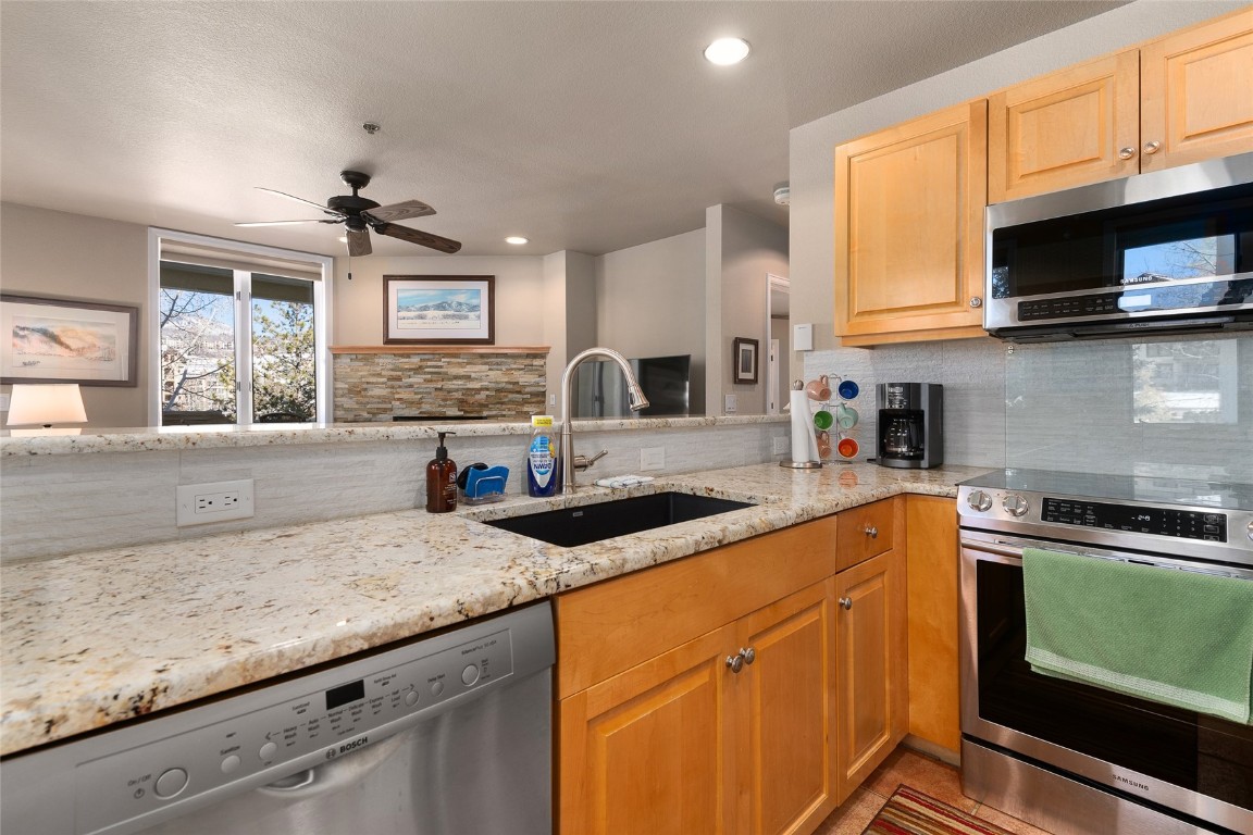 2700 Eagleridge DRIVE N23