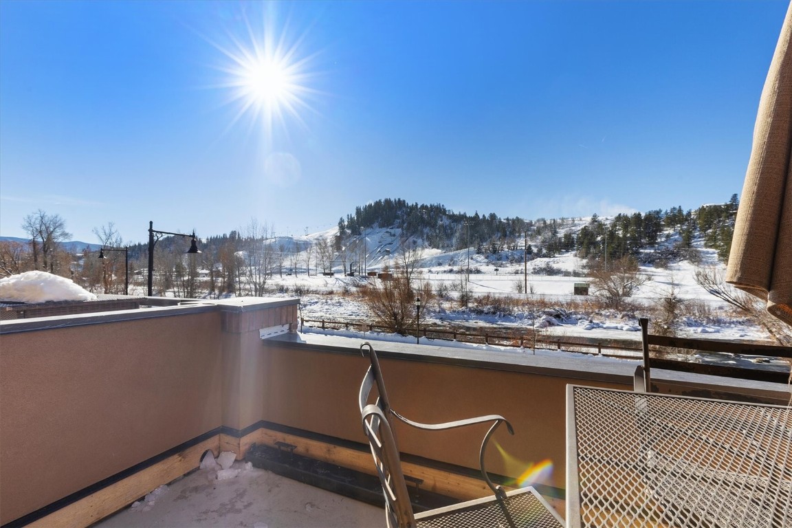 1110 Yampa STREET R8