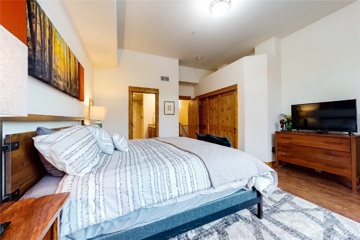 1110 Yampa STREET R8