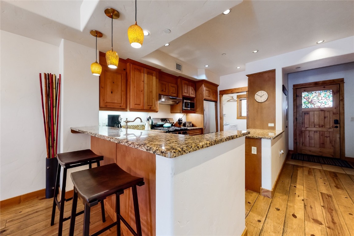 1110 Yampa STREET R8