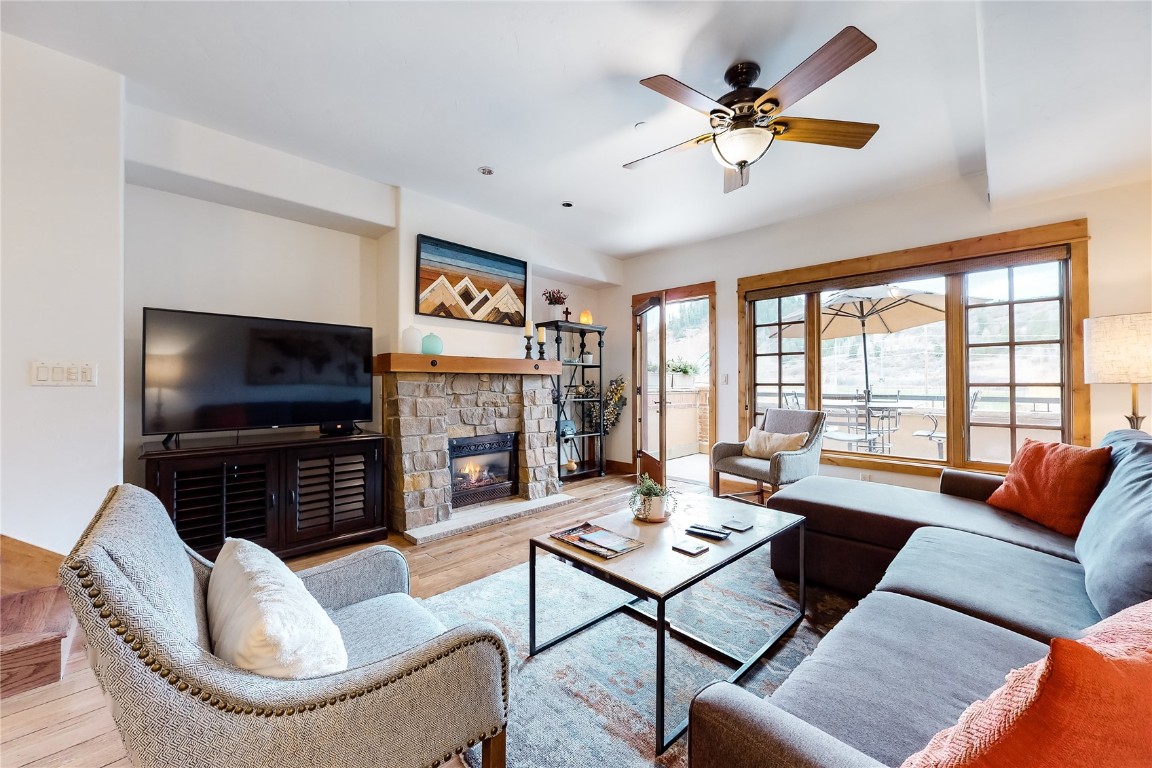 1110 Yampa STREET R8