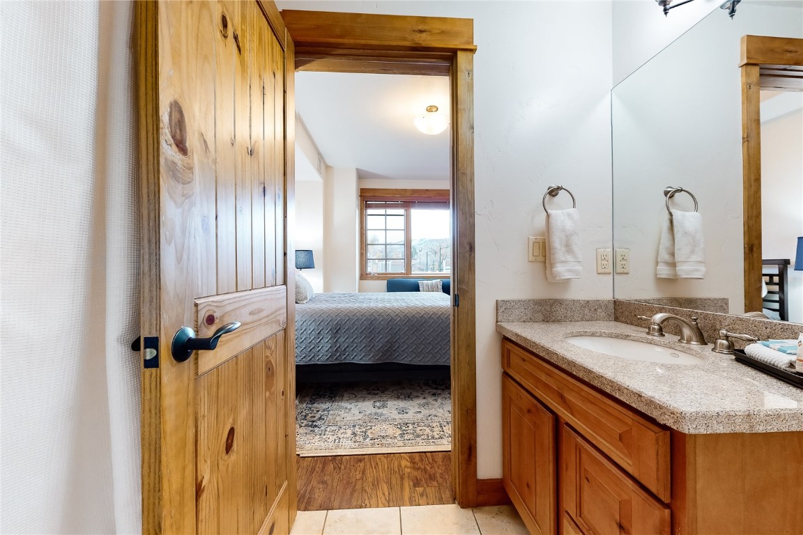 1110 Yampa STREET R8