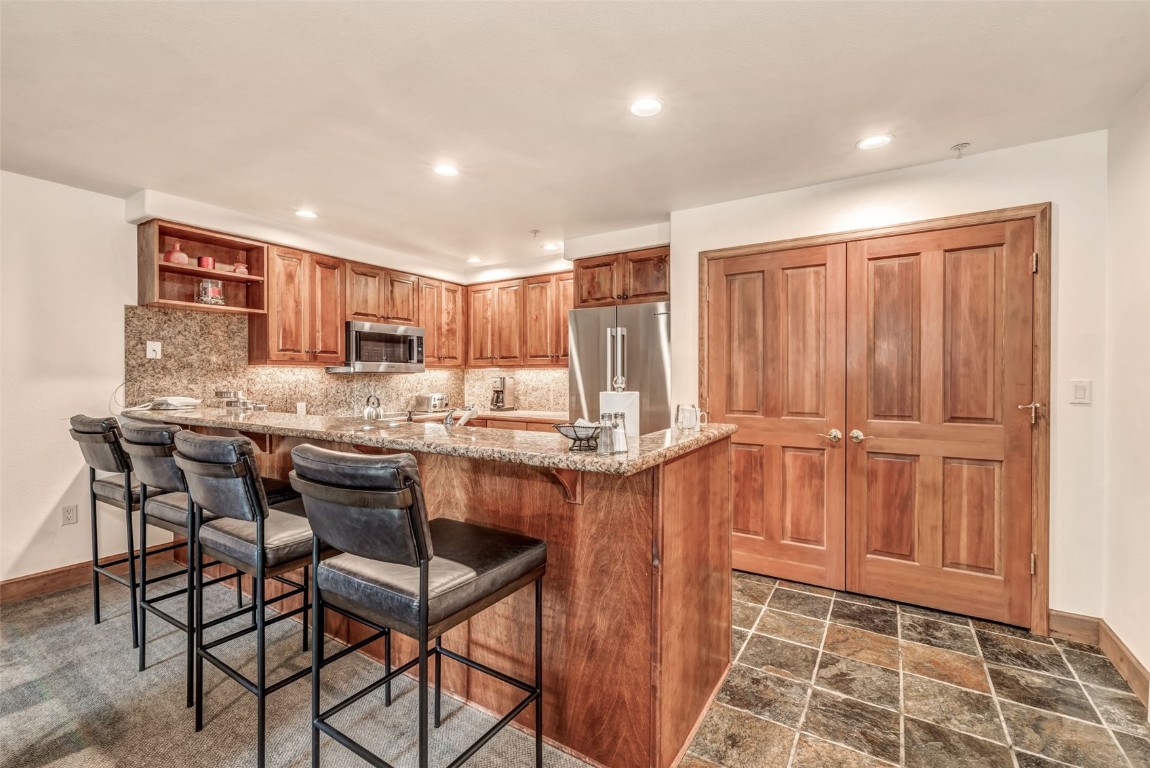 2155 Ski Time Square DRIVE 306