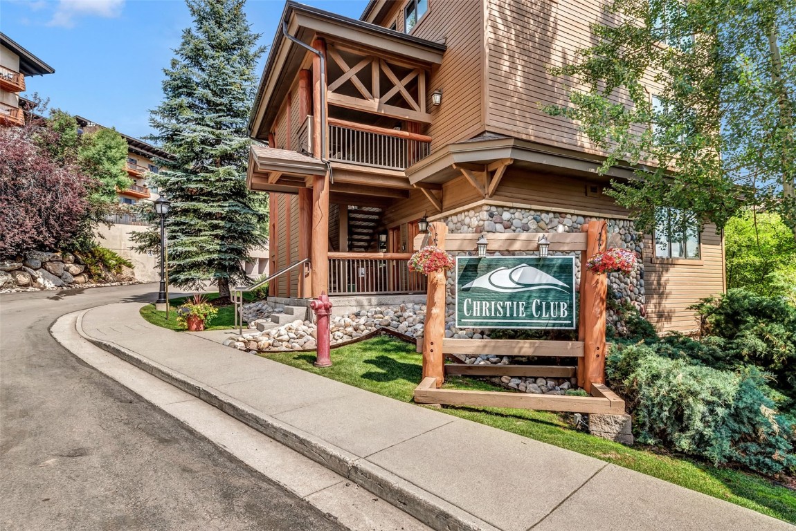2155 Ski Time Square DRIVE 306