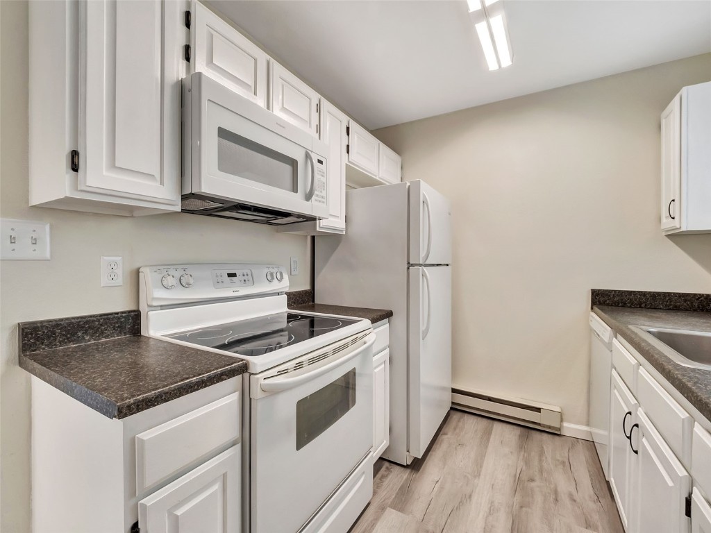 1565 Shadow Run Frontage 104