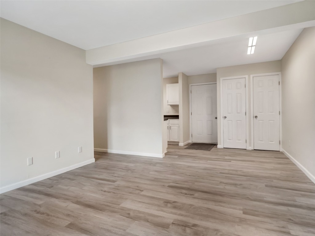 1565 Shadow Run Frontage 104