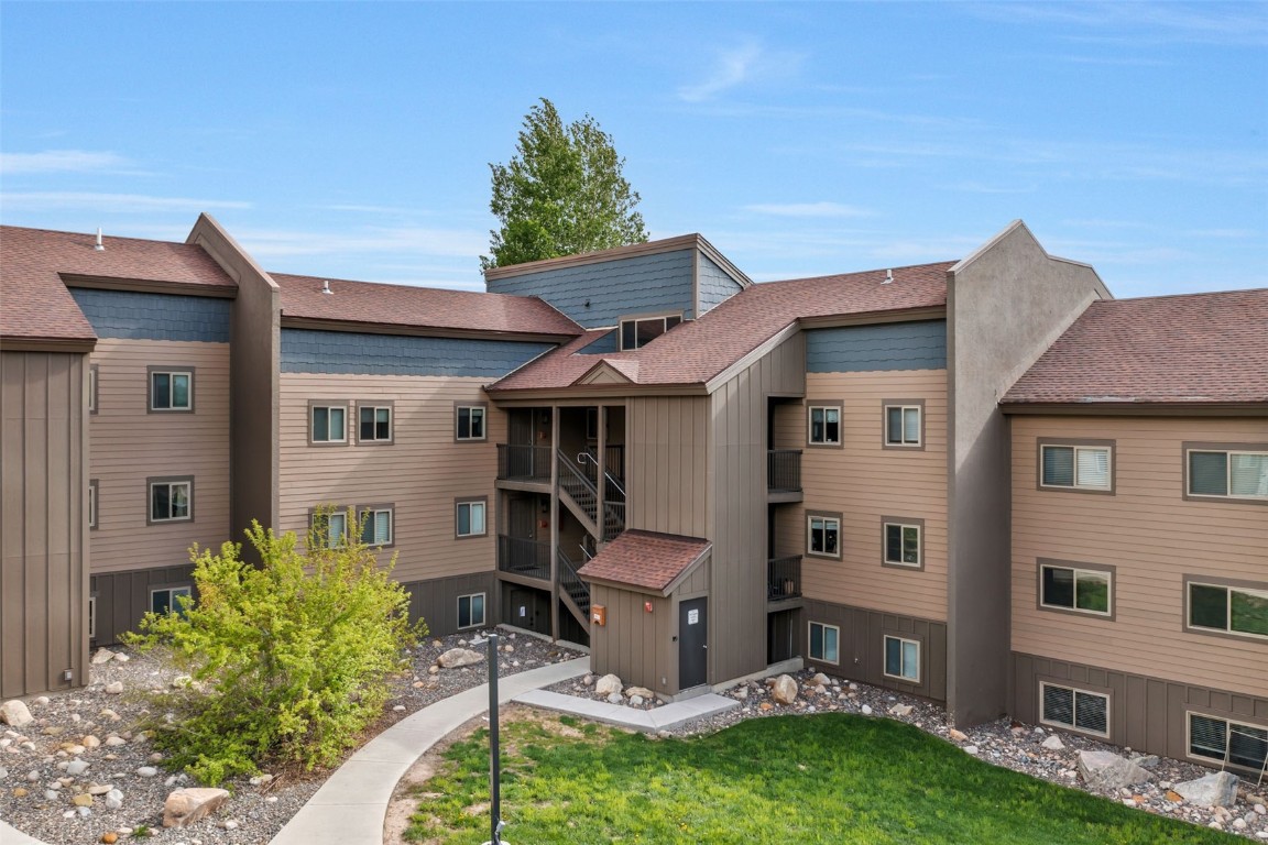 1565 Shadow Run Frontage 104