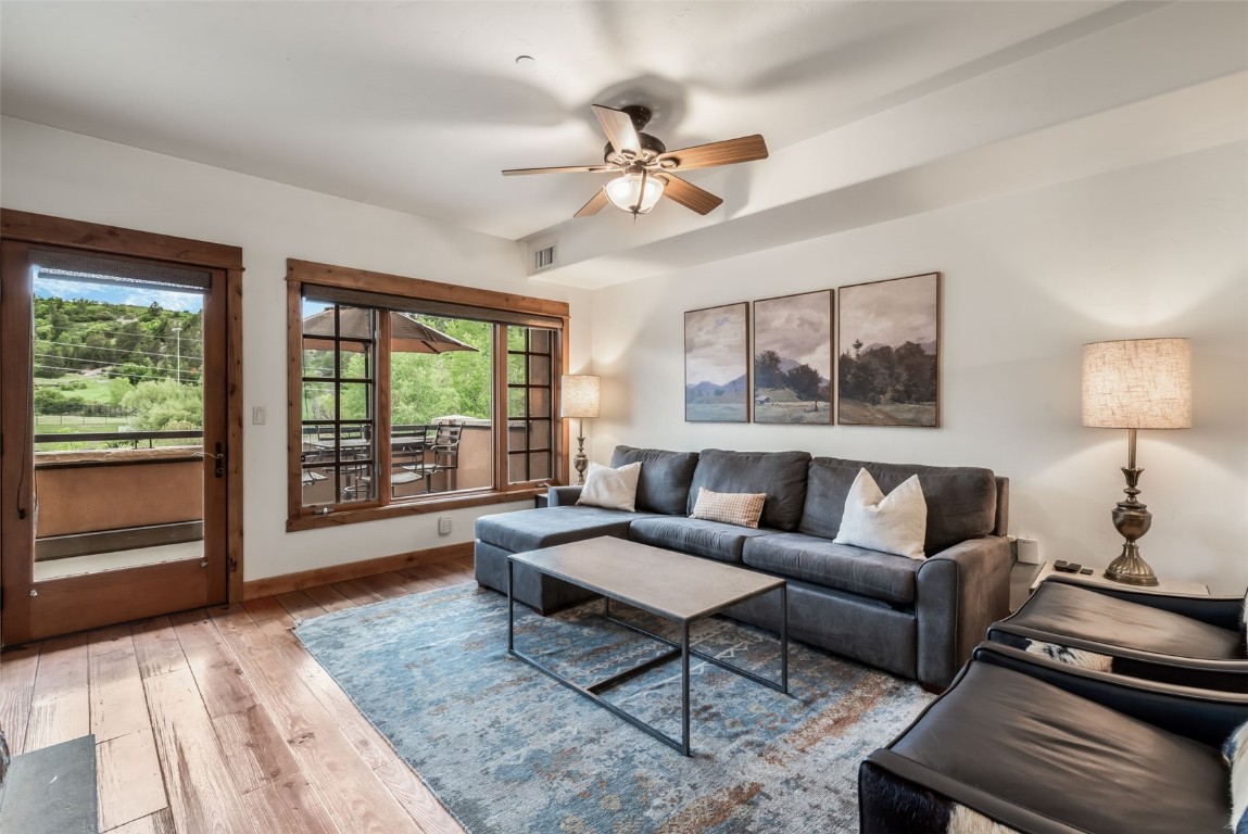 1110 Yampa STREET R8