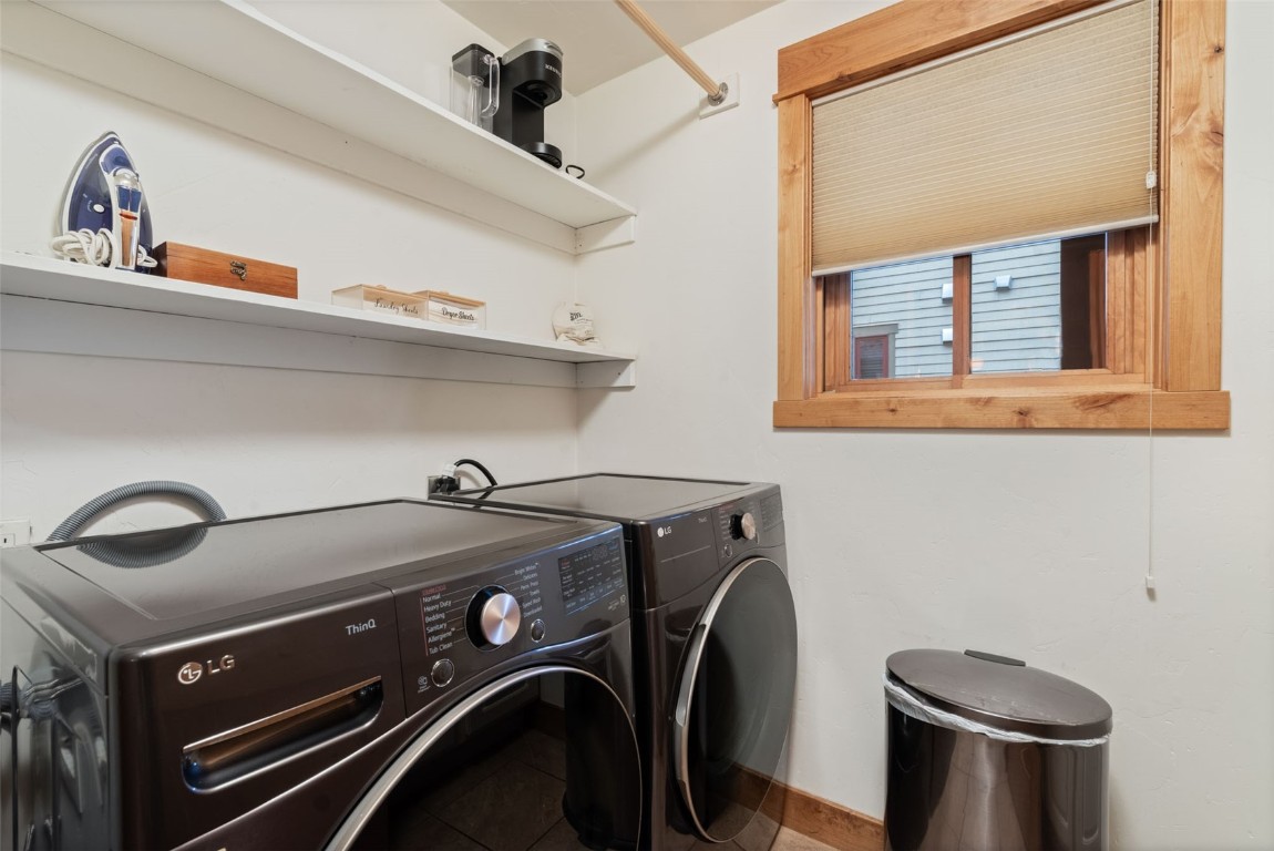 1110 Yampa STREET R8