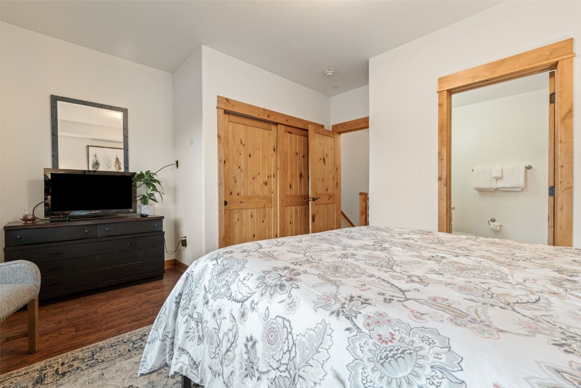 1110 Yampa STREET R8