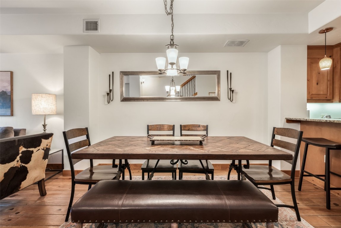 1110 Yampa STREET R8