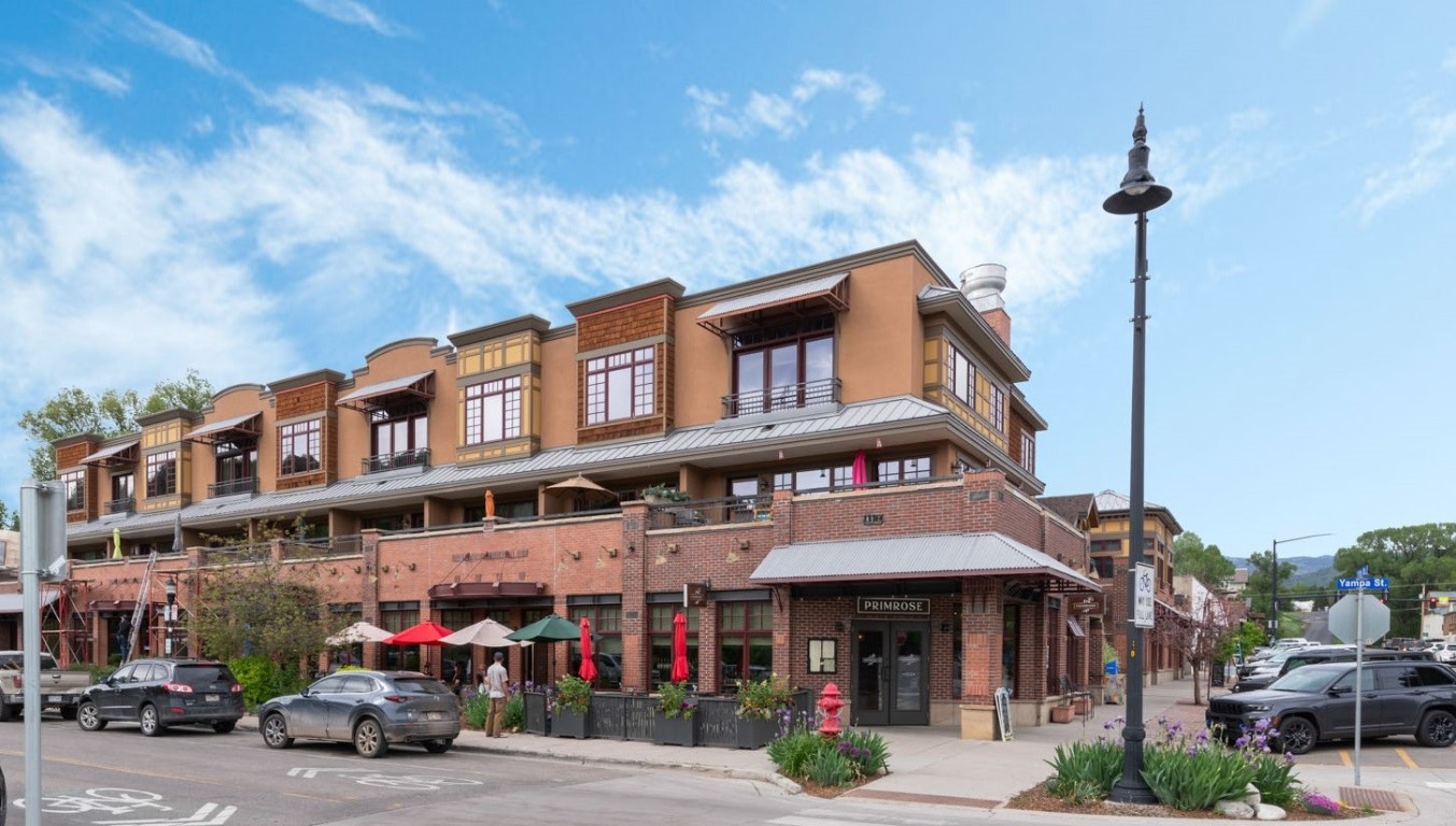 1110 Yampa STREET R8