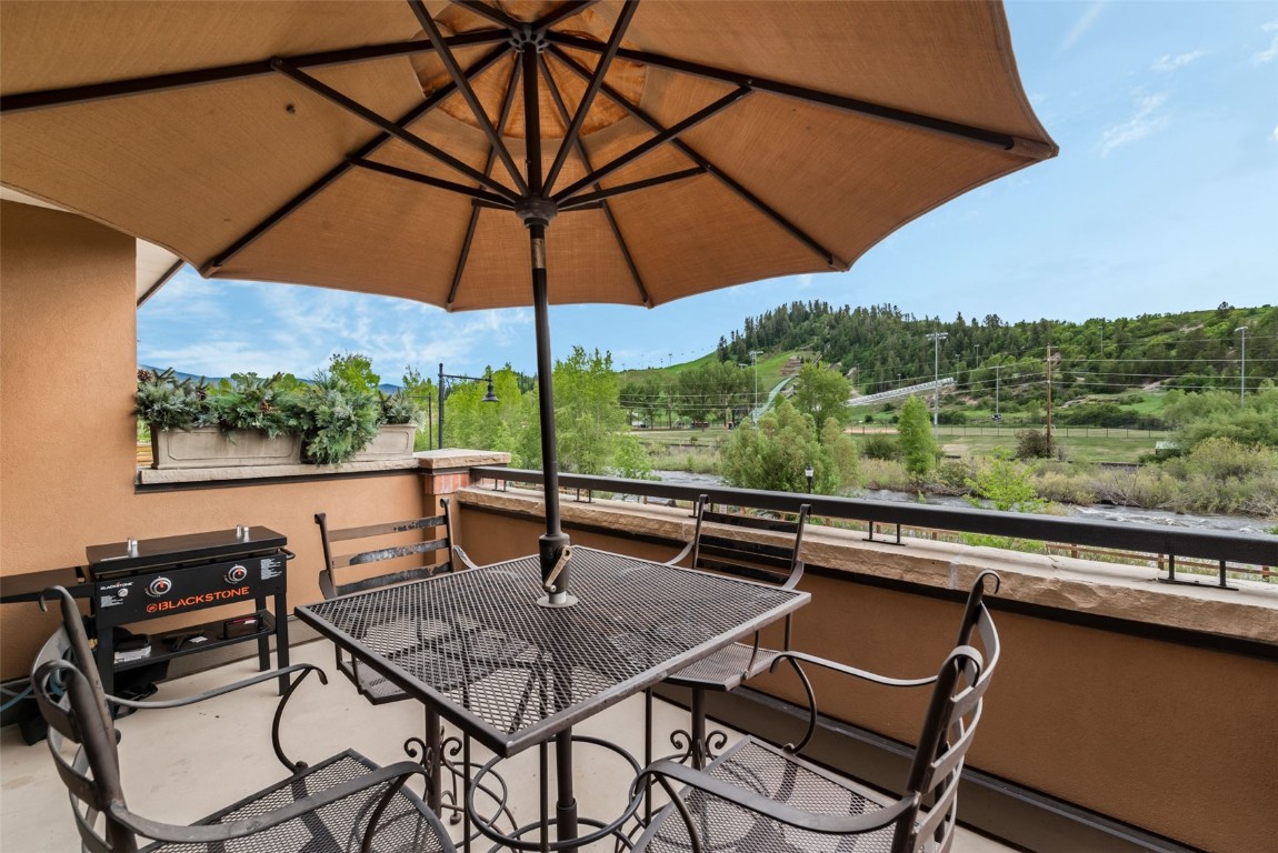 1110 Yampa STREET R8