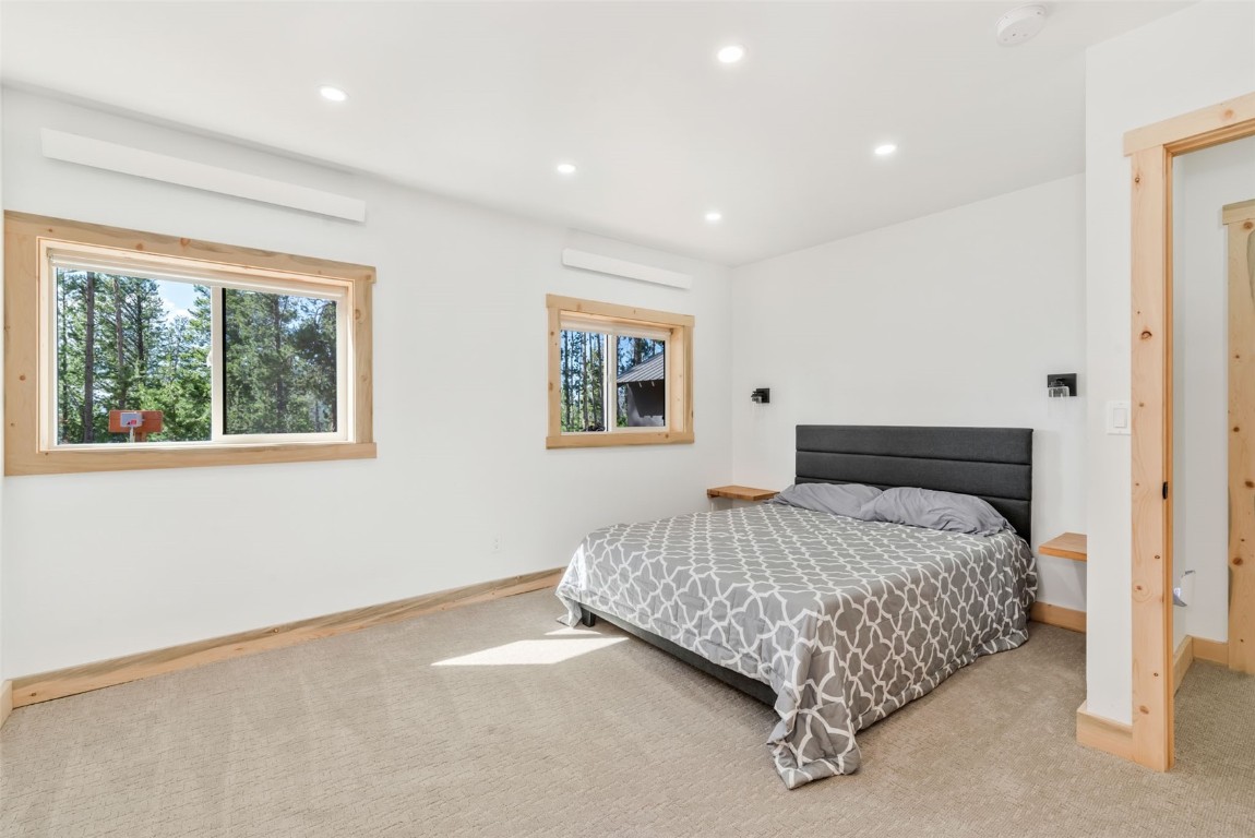 33529 Seneca TRAIL