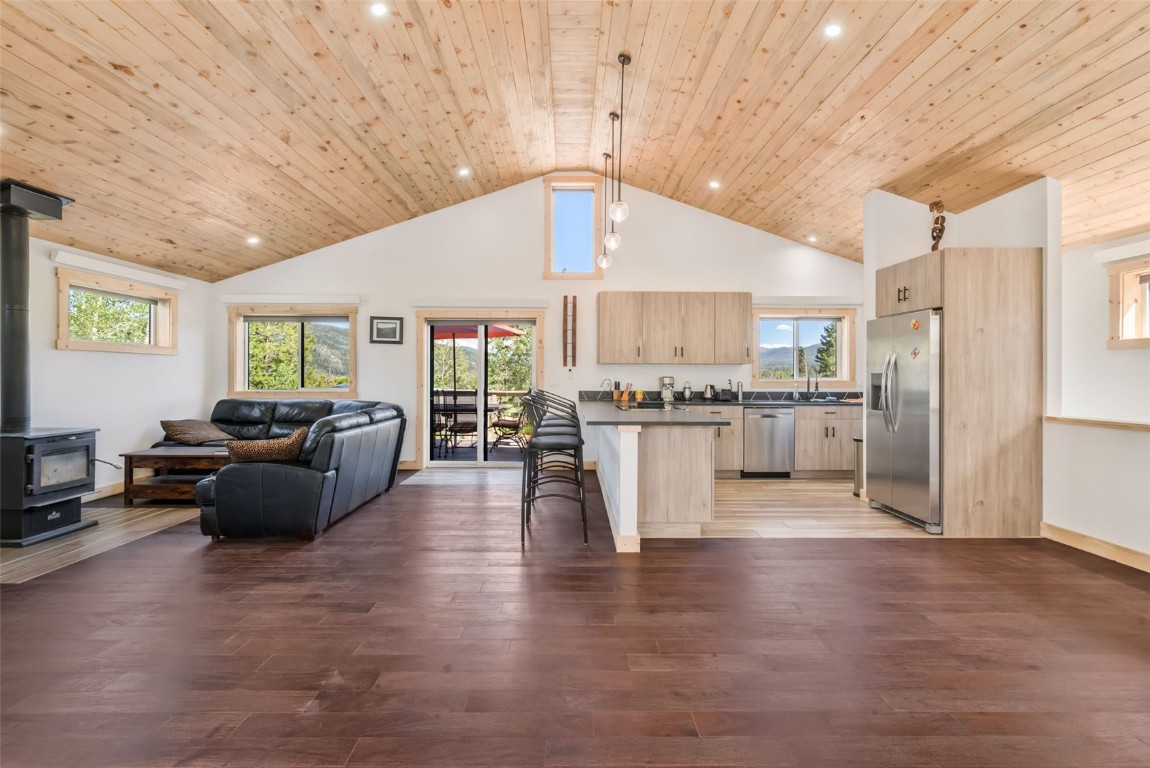 33529 Seneca TRAIL