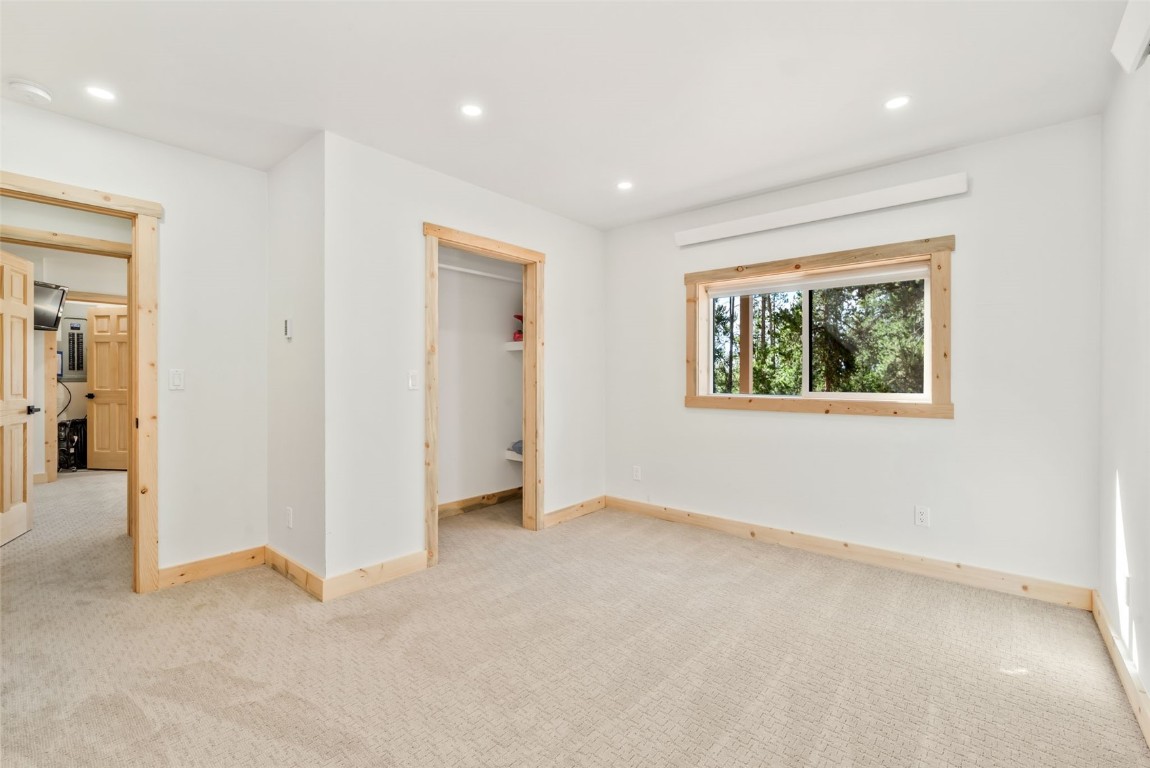 33529 Seneca TRAIL