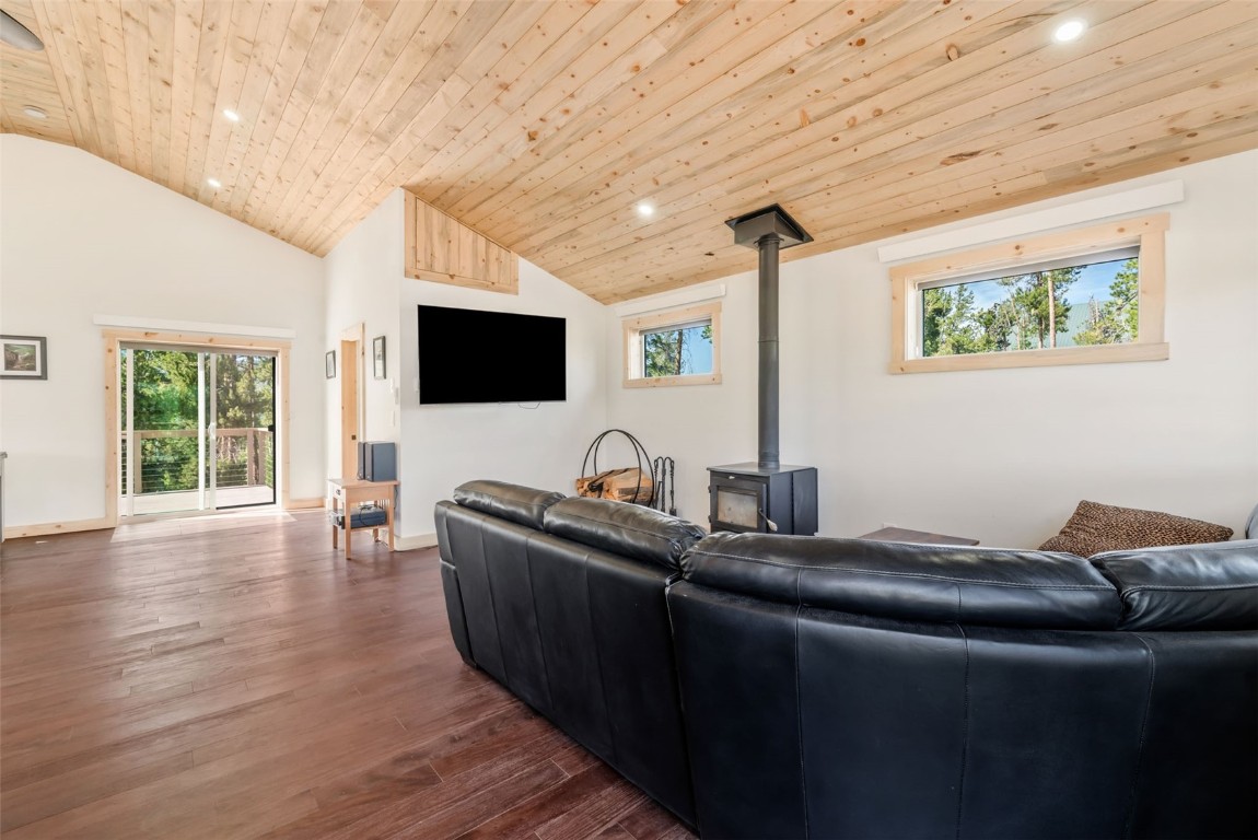 33529 Seneca TRAIL