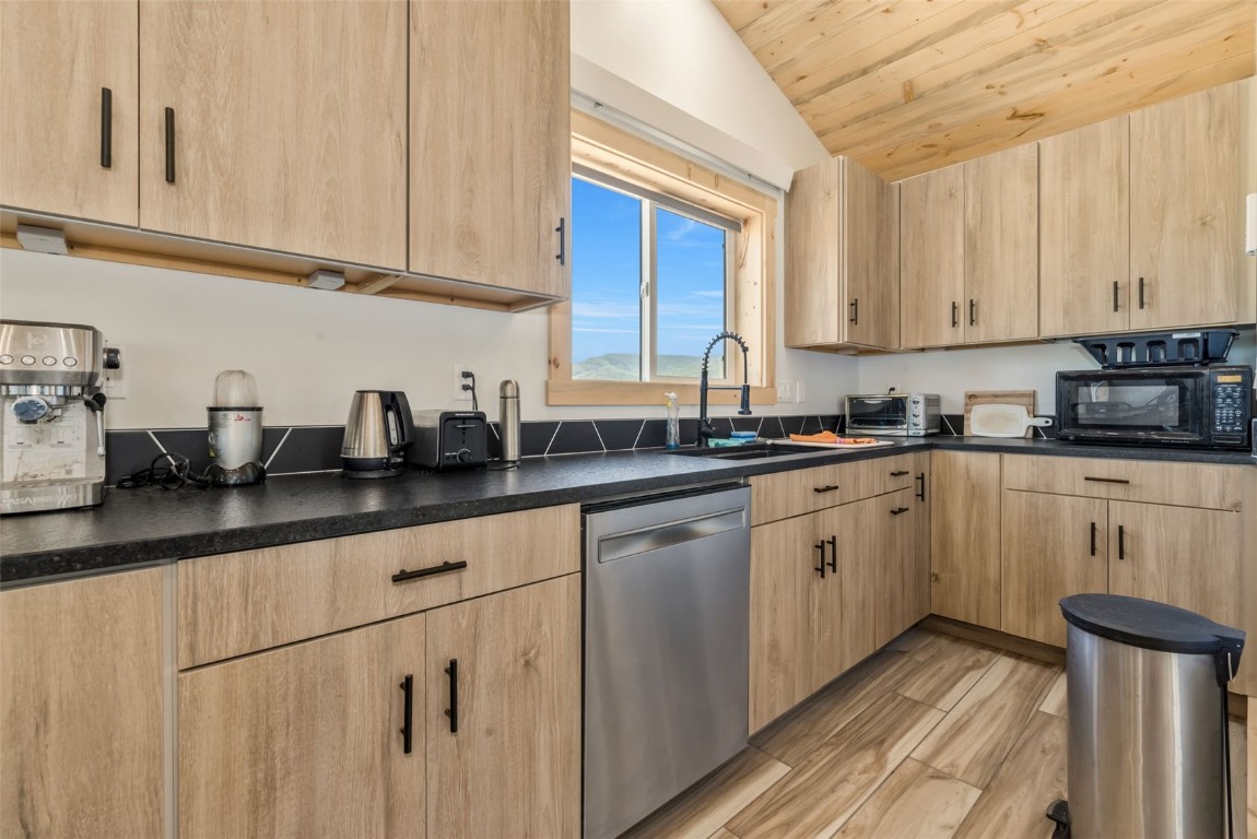 33529 Seneca TRAIL