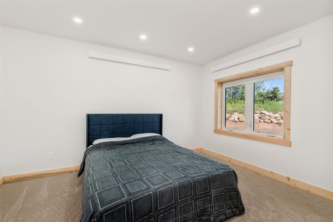 33529 Seneca TRAIL