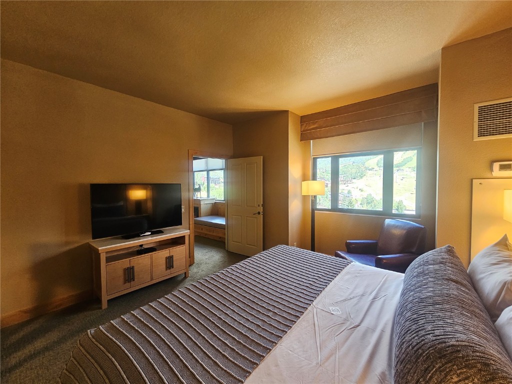 2300 Mount Werner CIRCLE 536/537