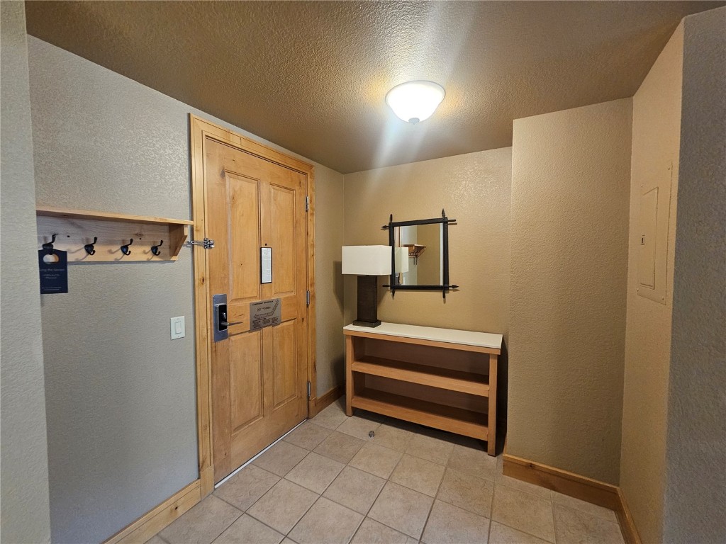 2300 Mount Werner CIRCLE 536/537