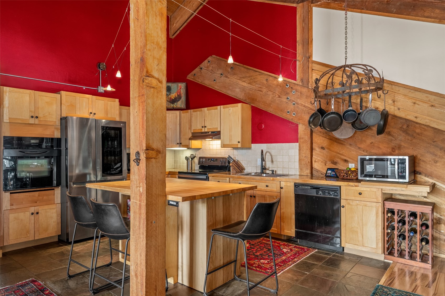 31575 Buckingham LANE .