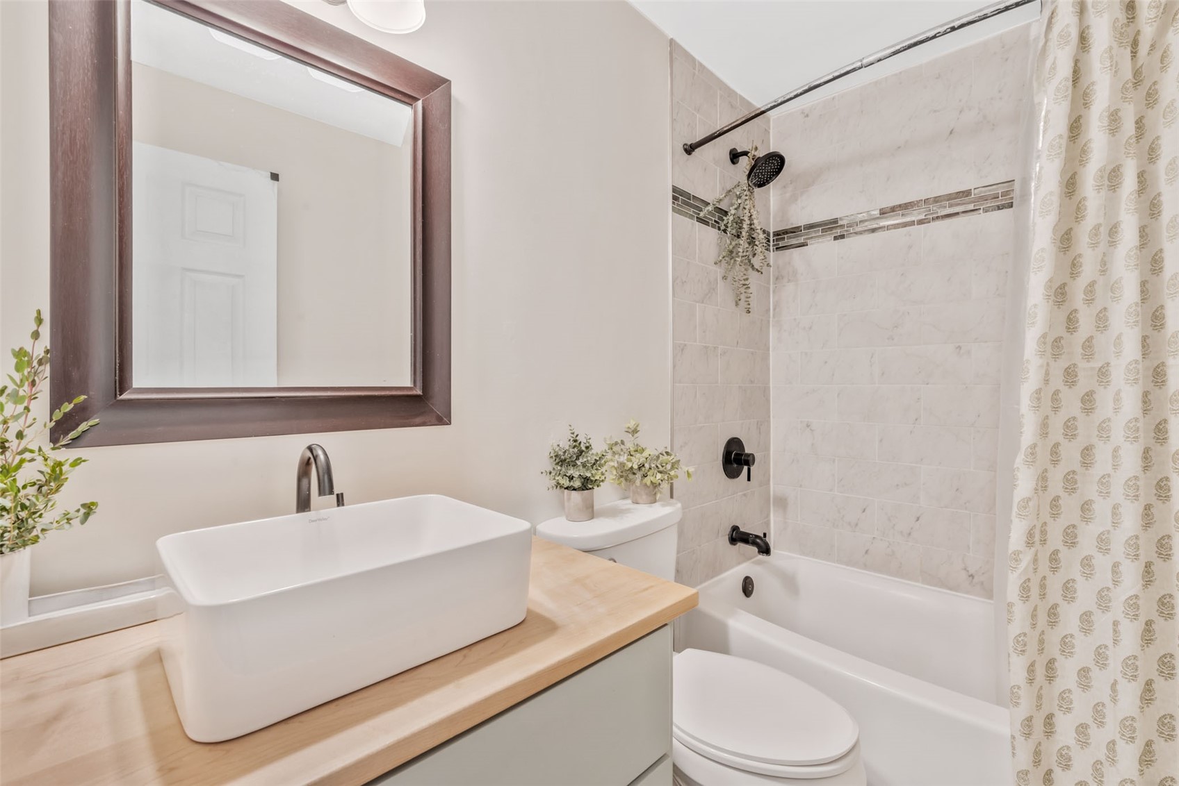 23800 County Road 16 204