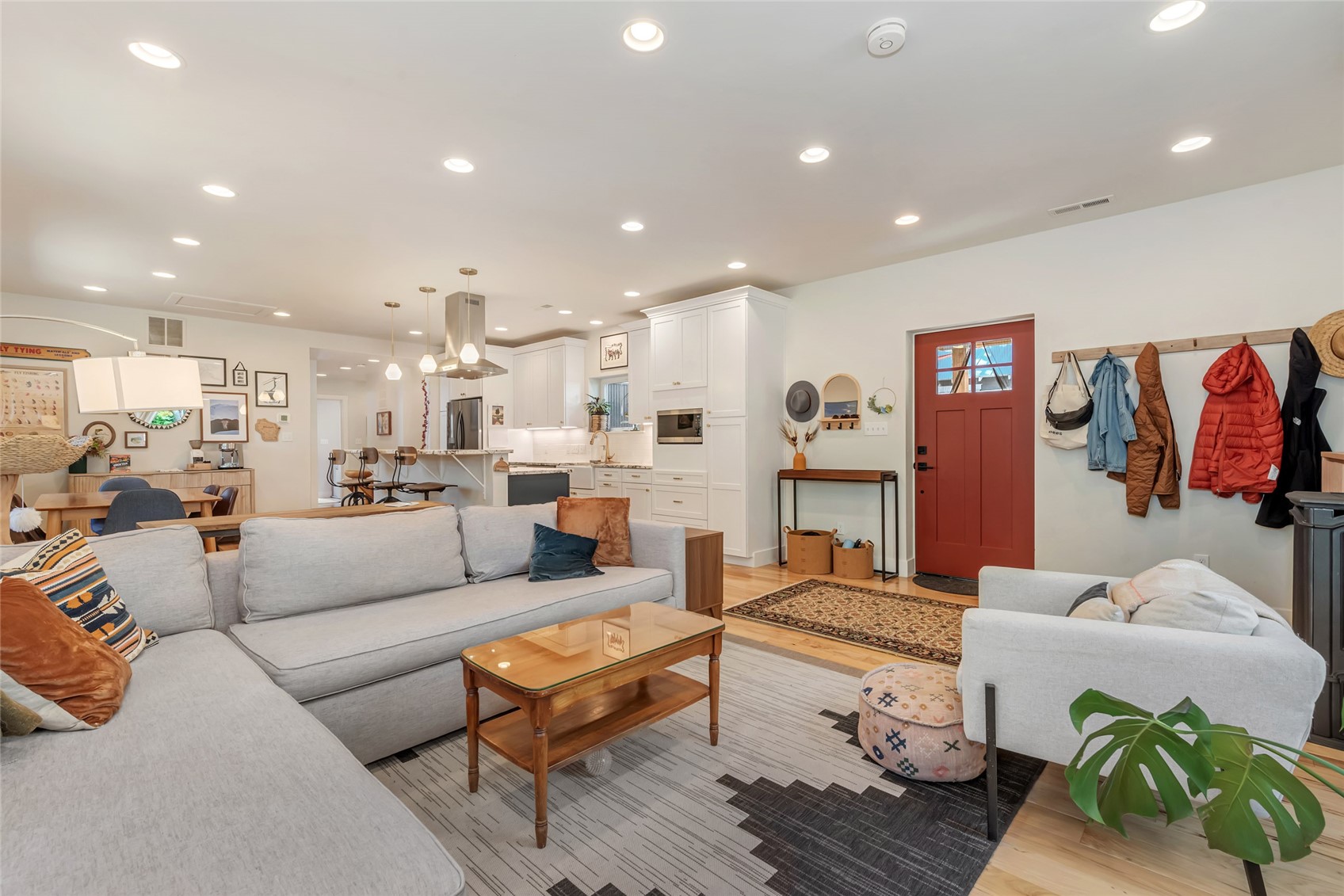 124 N 3rd STREET