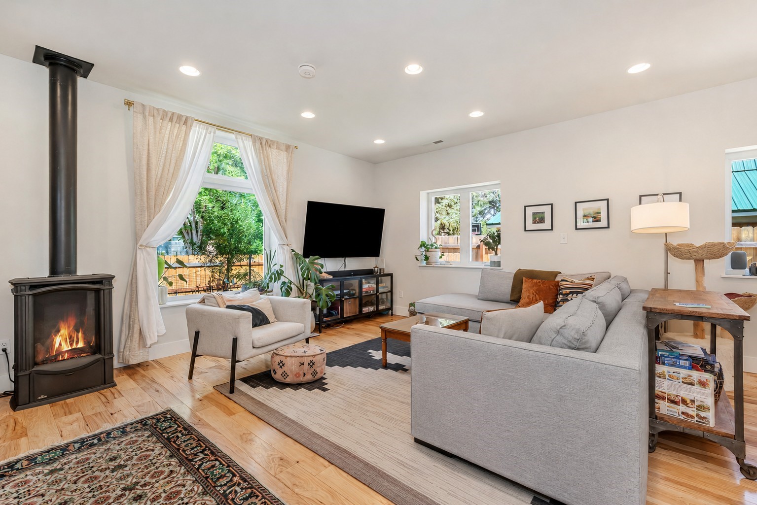 124 N 3rd STREET