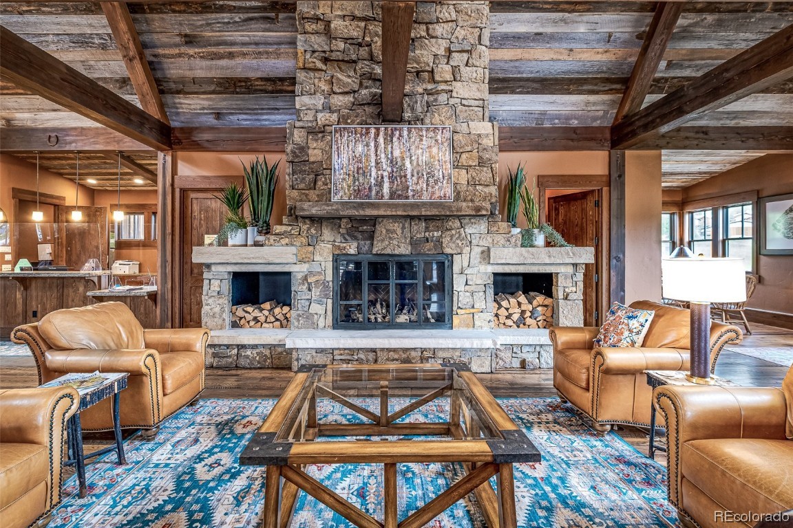 1331 Turning Leaf COURT