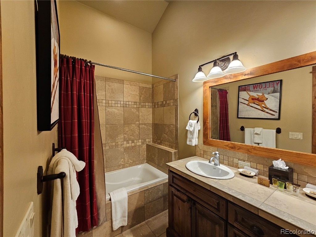 1331 Turning Leaf COURT