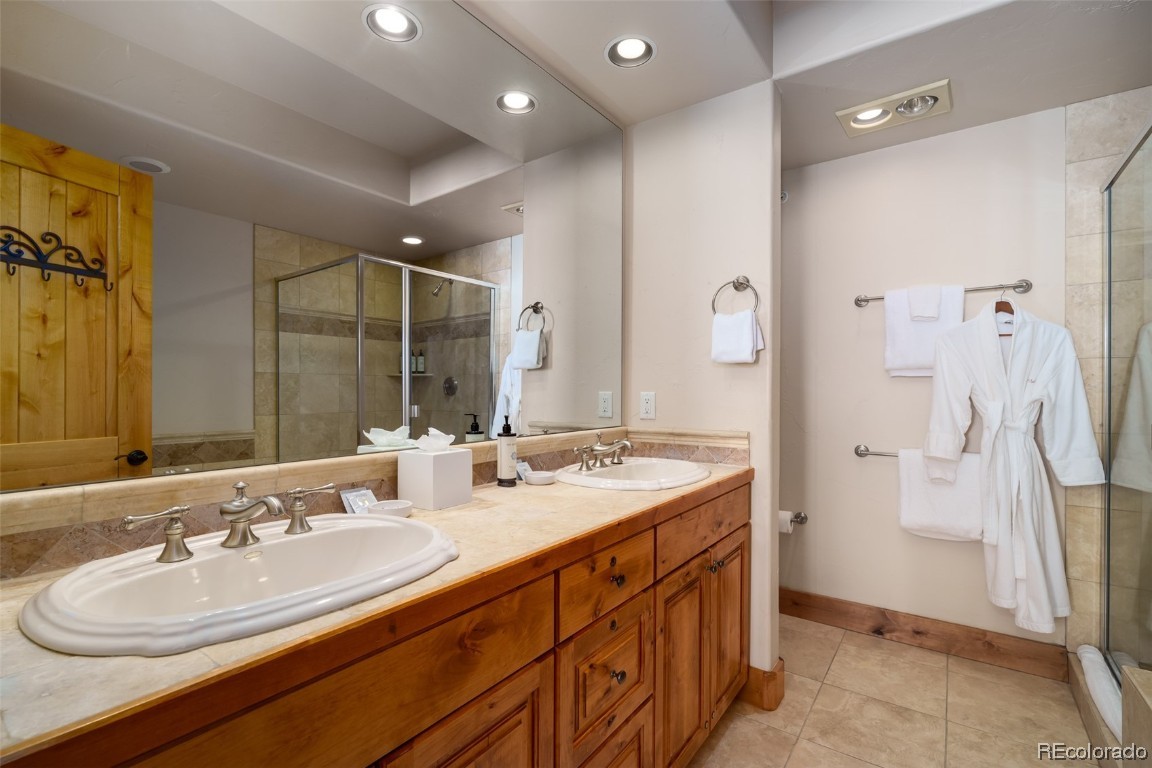 2085 Ski Time Square DRIVE 124