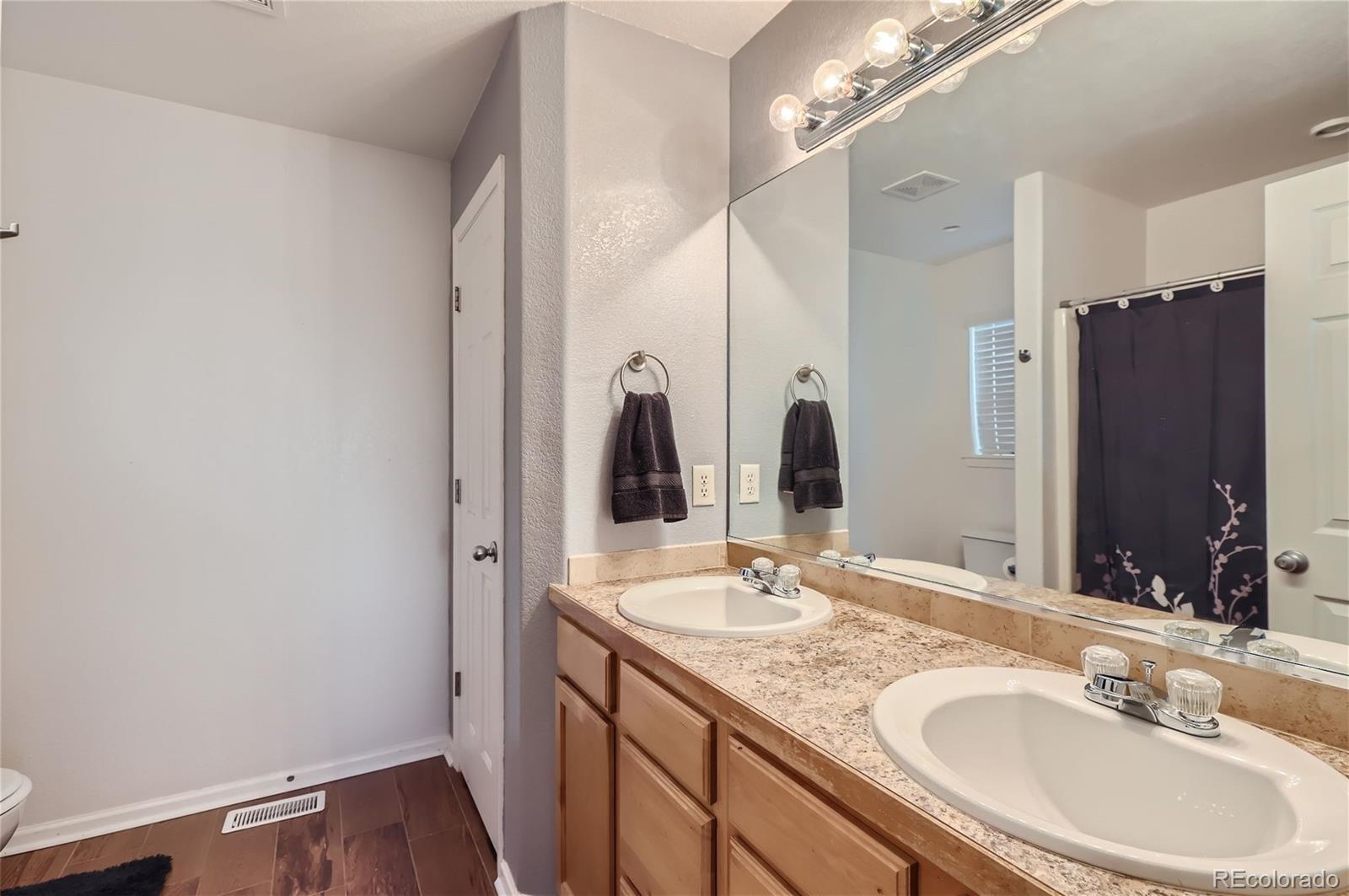 3810 Longhorn Lane