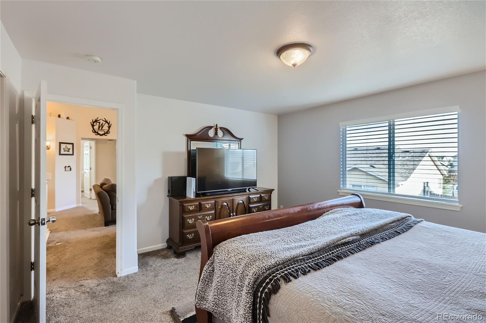 3810 Longhorn Lane