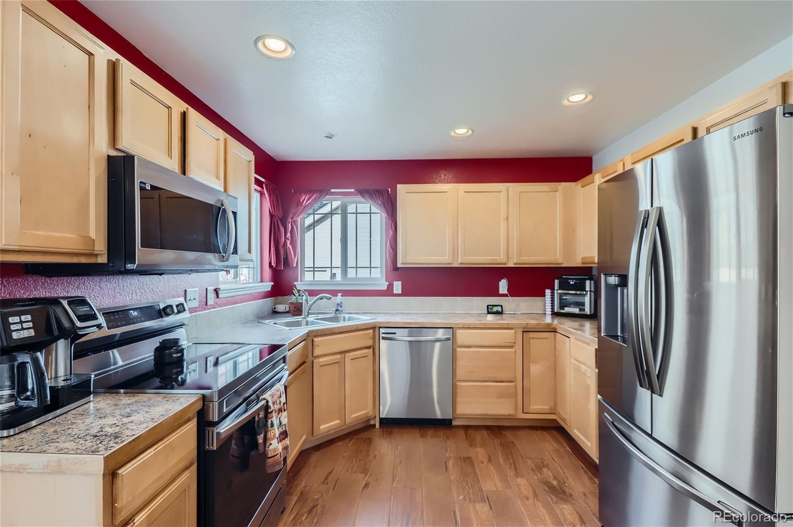 3810 Longhorn Lane