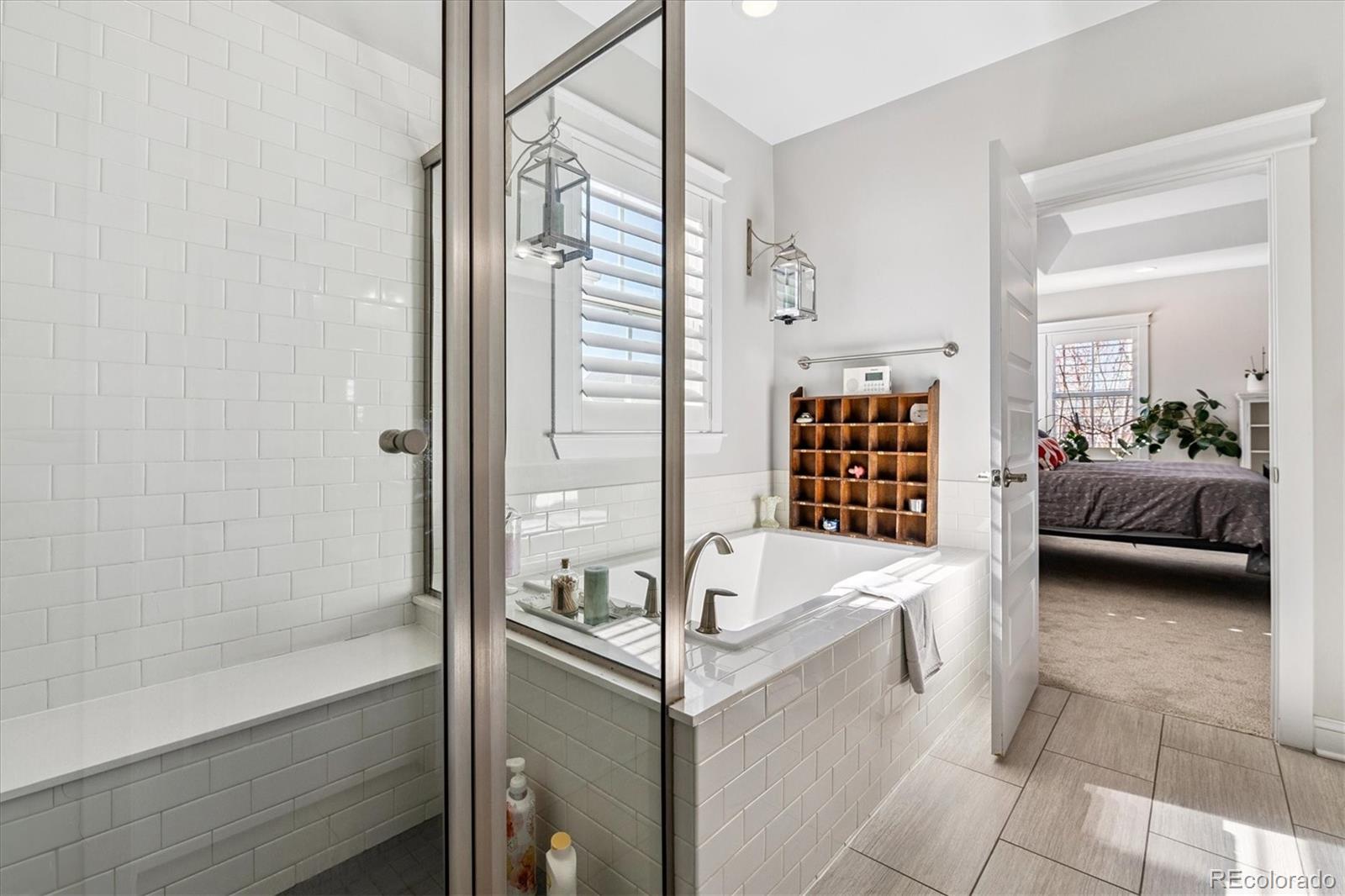 5497 N Xanthia Court