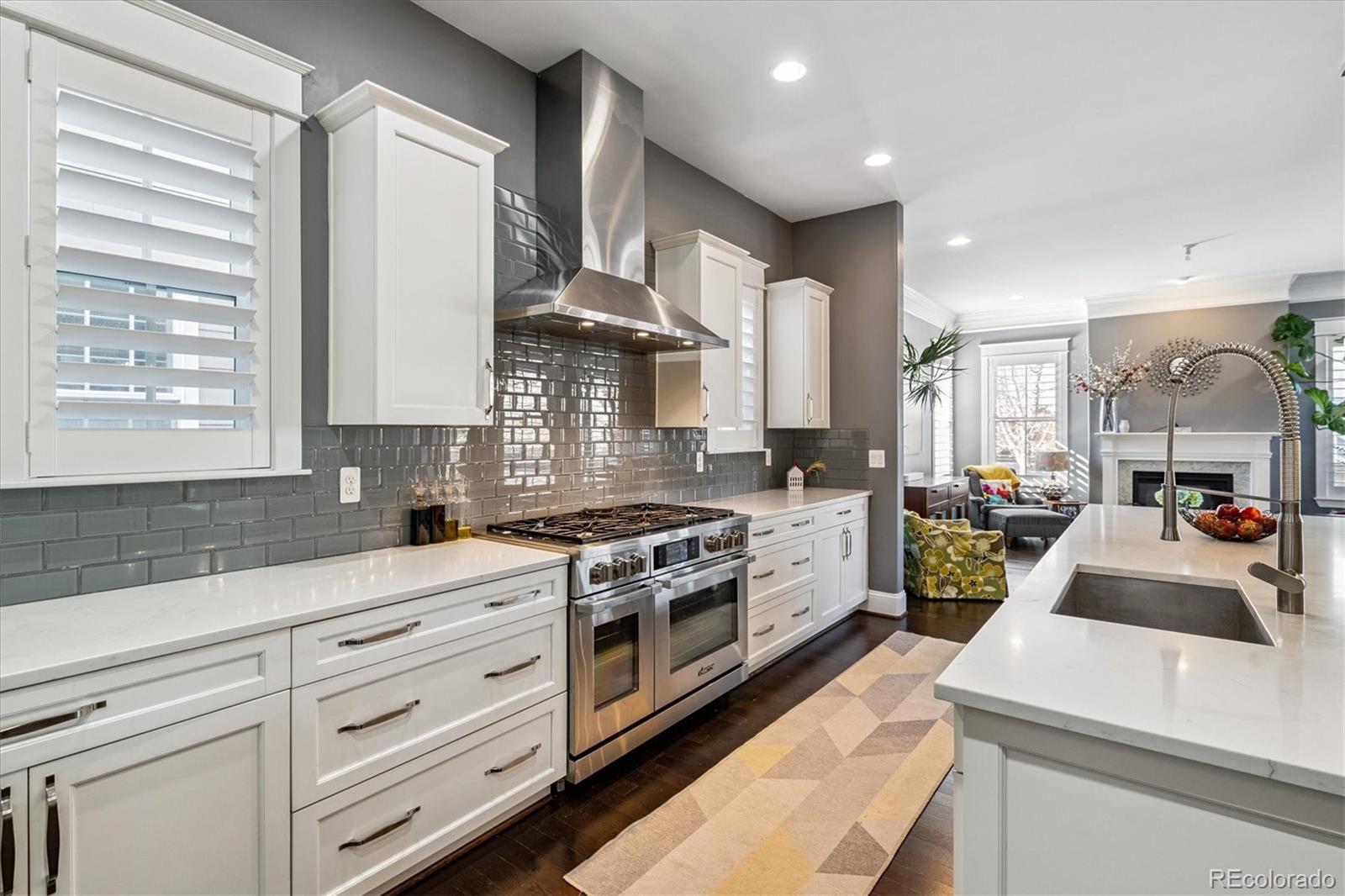 5497 N Xanthia Court