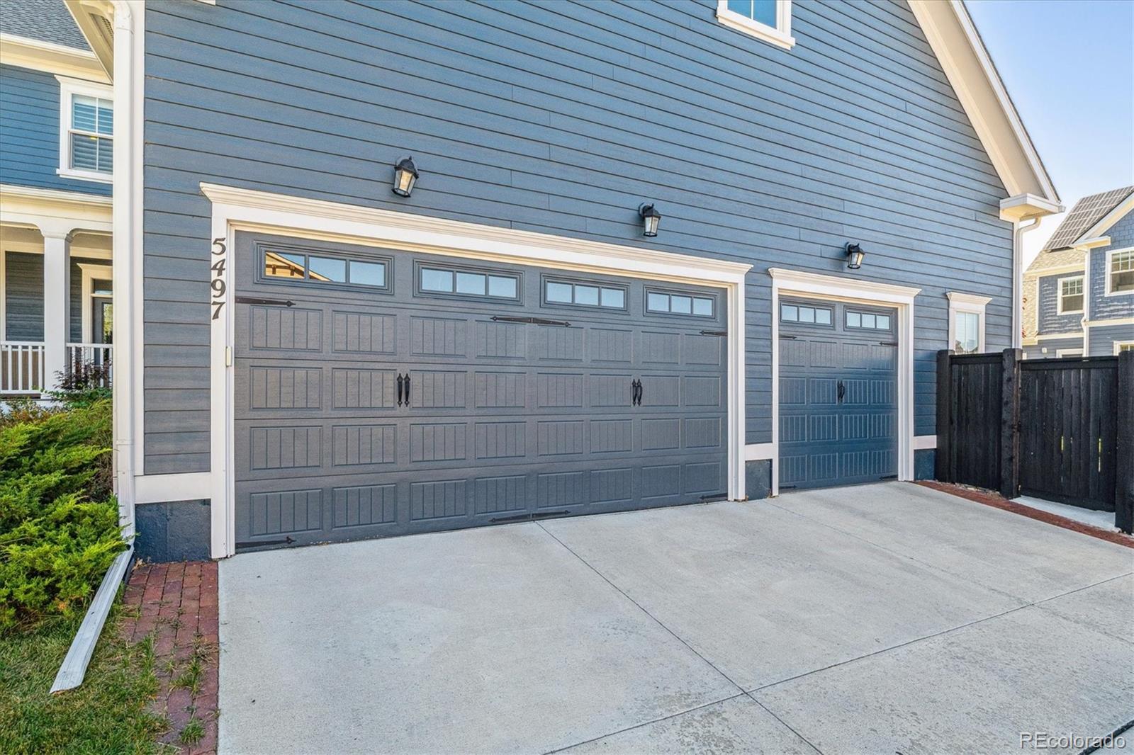 5497 N Xanthia Court