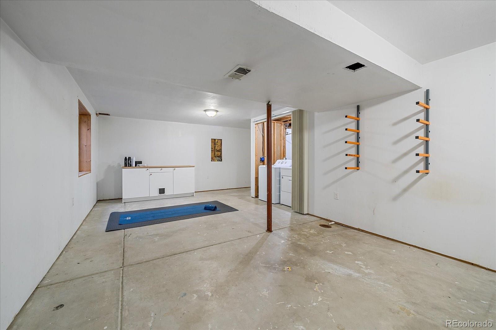 7139 Gladiola Street